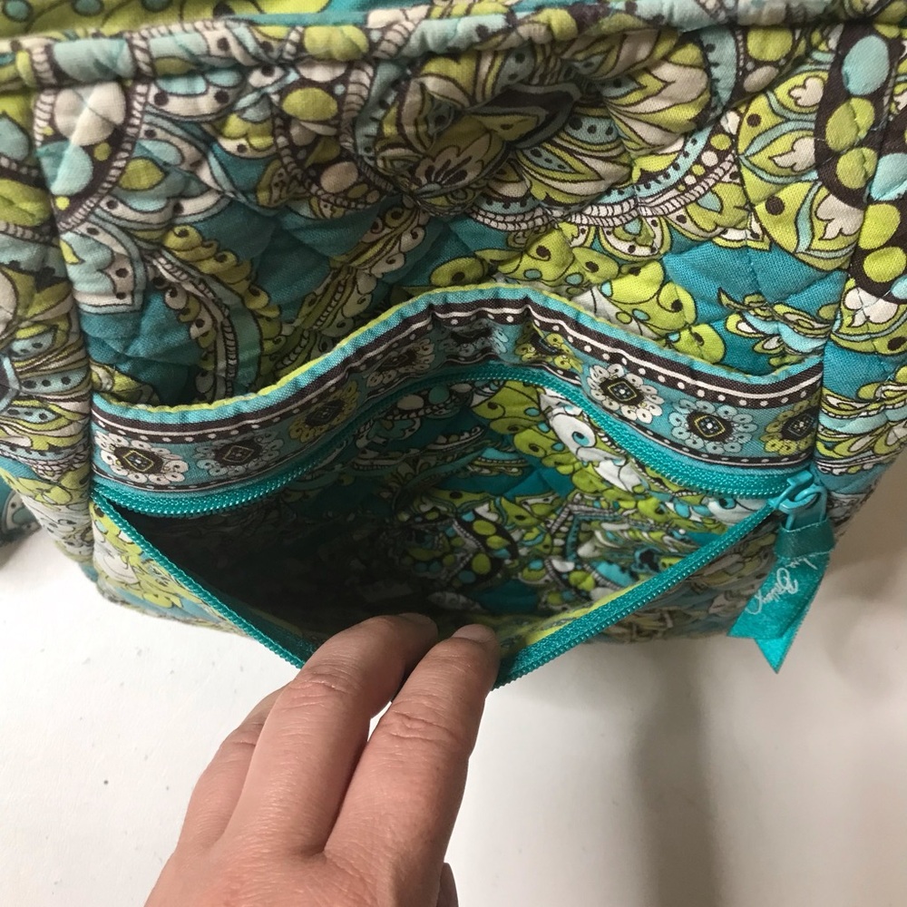 Vera Bradley Quilted Adjustable Crossbody Bag Purse - Picture 6 of 11